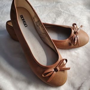 Brown flats. Rounded toe. Sixe 9 1/2